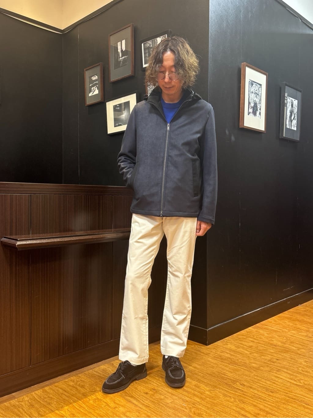 おーのさんの「TAKEO KIKUCHI｜【JUST ONE LAYER】ダウンファブリック ジップアップ フード ブルゾン」を使ったコーディネート