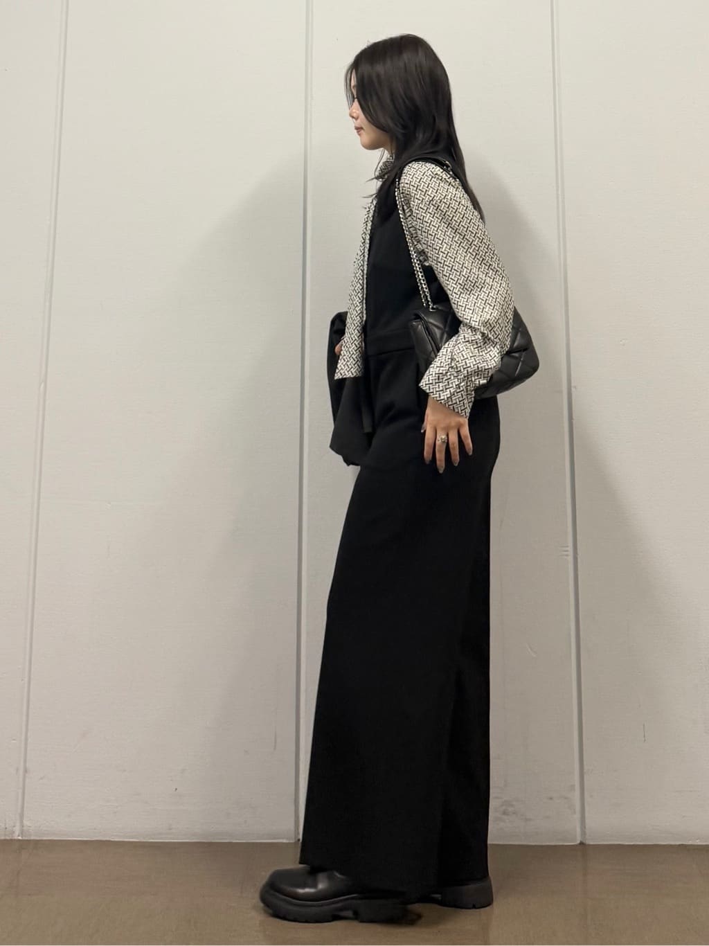 mizukiさんの「INDIVI｜【洗える／セットアップ可能】凹凸ストレッチ素材ダブルジャケット」を使ったコーディネート