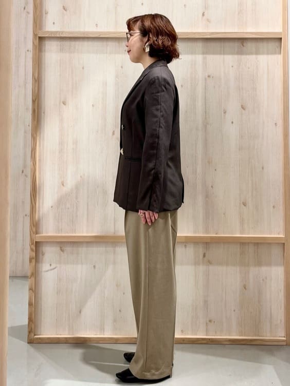 nakoさんの「THE SHOP TK｜【今羽織るなら】ダブルブレストジャケット【セットアップ可/洗える】」を使ったコーディネート