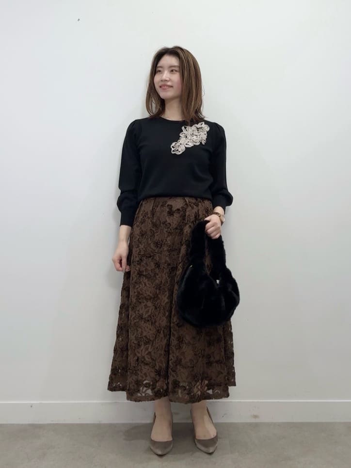Suma Una本部スタッフさんの「SunaUna｜【モールレース／セットアップ可】ふんわりタックスカート」を使ったコーディネート
