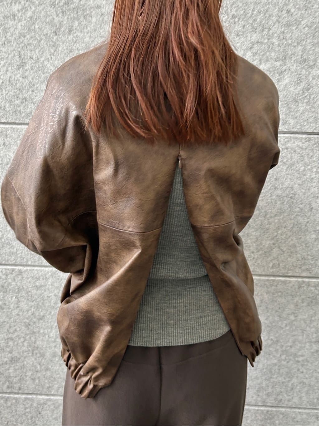 harunaさんの「CODE A｜easy－fit trousers」を使ったコーディネート