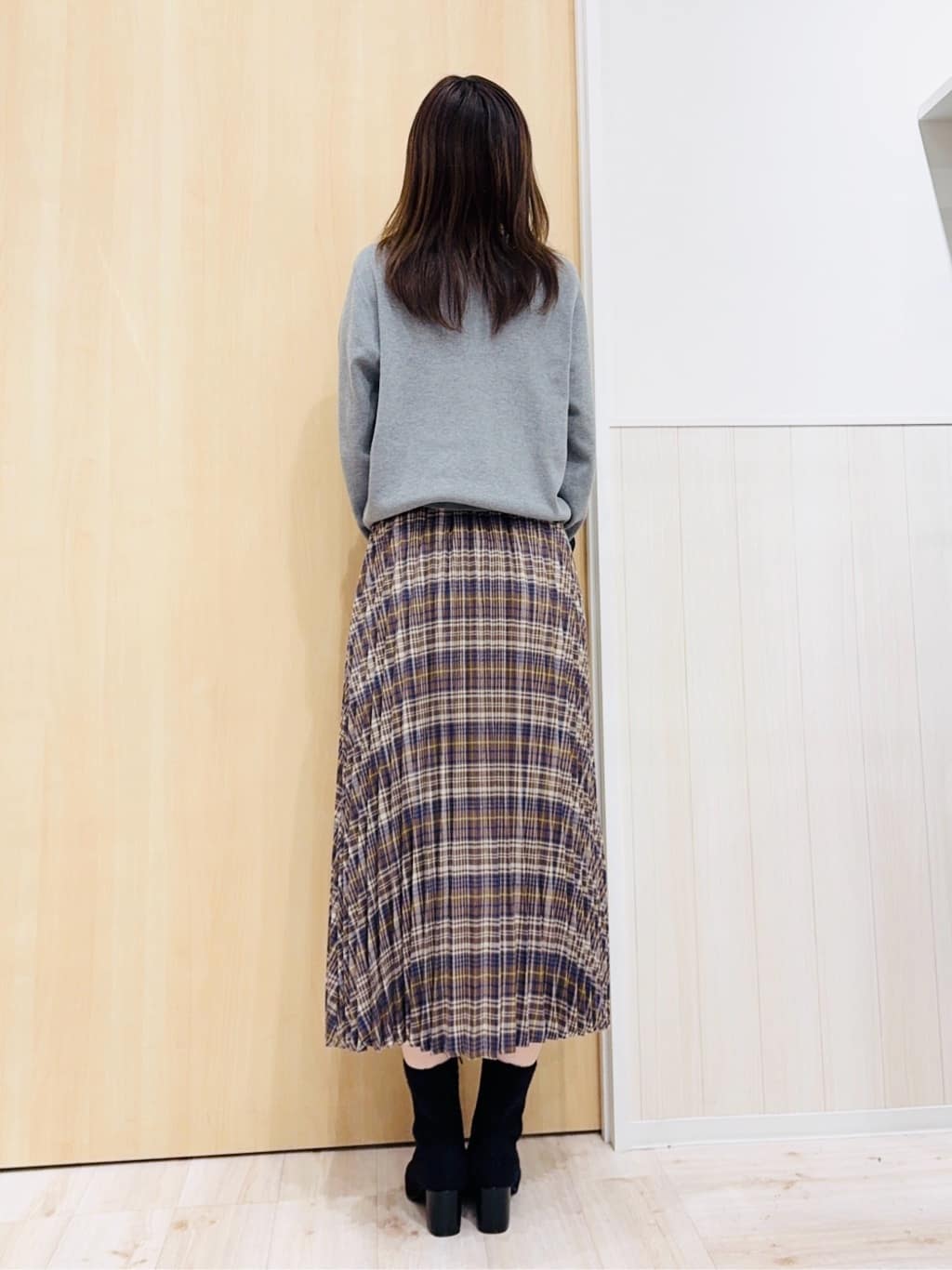 Naさんの「SHOO･LA･RUE｜【S-LL】すっきり魅せてくれる チェックプリーツスカート」を使ったコーディネート