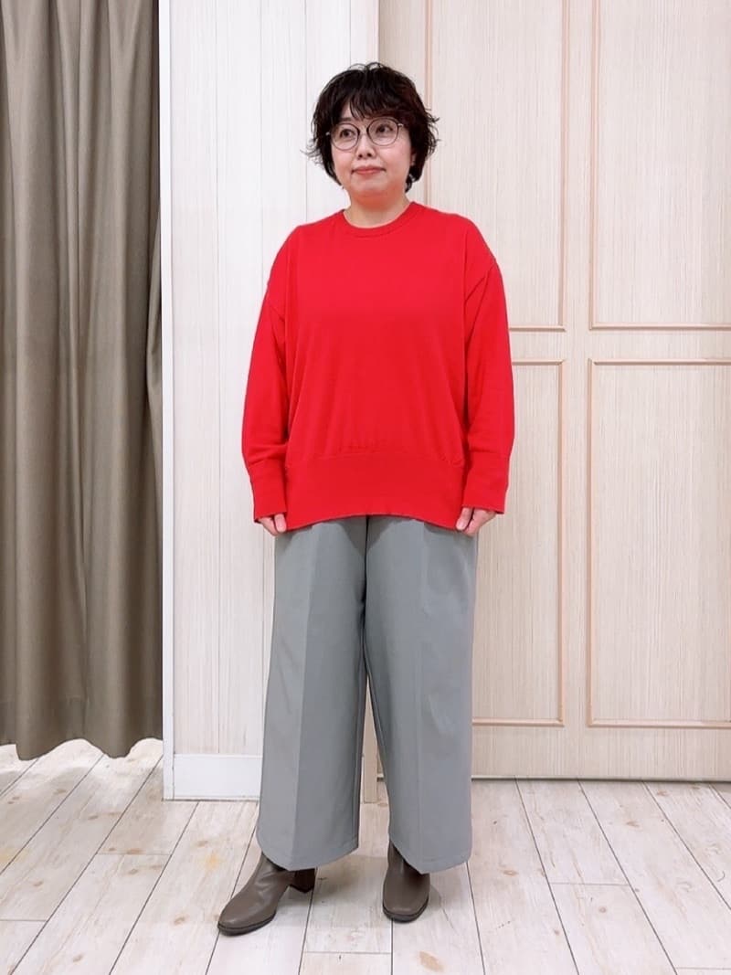 えりっこさんの「SHOO･LA･RUE｜【高レビュー/洗濯機可】ゆるシルエットで体型カバー もちもちニット」を使ったコーディネート