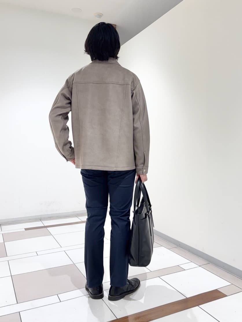 及川さんの「TAKEO KIKUCHI｜【Made in JAPAN】播州織 ヘリンボン ストレート パンツ」を使ったコーディネート
