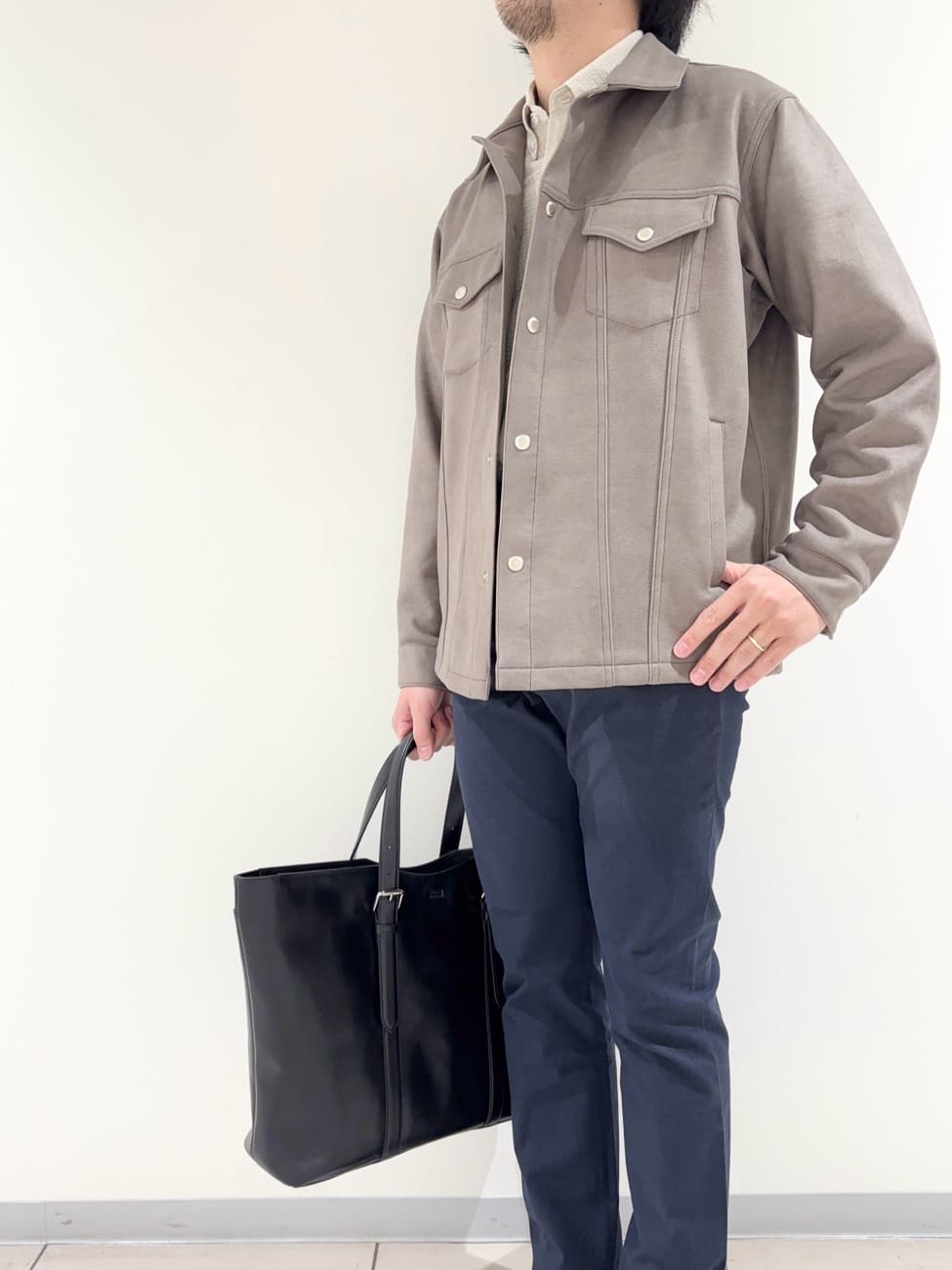 及川さんの「TAKEO KIKUCHI｜【Made in JAPAN】播州織 ヘリンボン ストレート パンツ」を使ったコーディネート