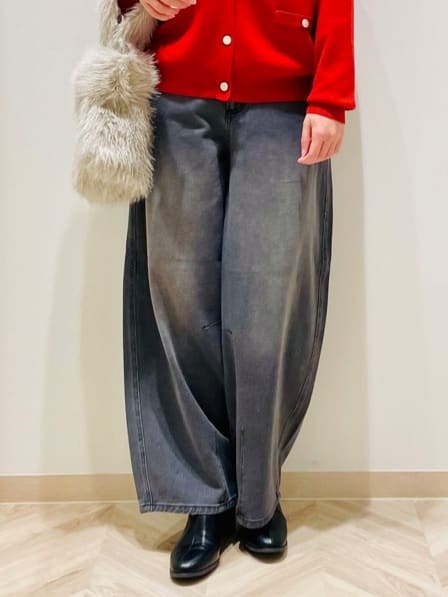 c_h_i_k_aさんの「SHOO･LA･RUE｜【S-LL】立体カーブデニムパンツ」を使ったコーディネート