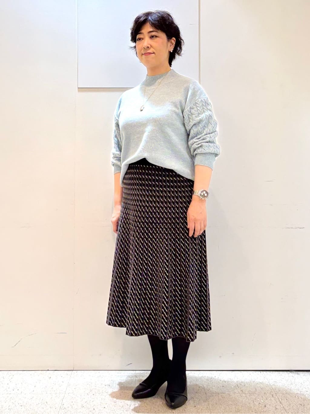 ヤスコさんの「Reflect｜【一枚で着映え◎／ゆったりシルエット】ラメ&times;スパンコールウール混ニット」を使ったコーディネート