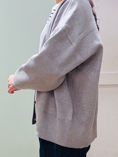 Komi☆さんの「grove｜季節に映える　ニットカーディガン」を使ったコーディネート