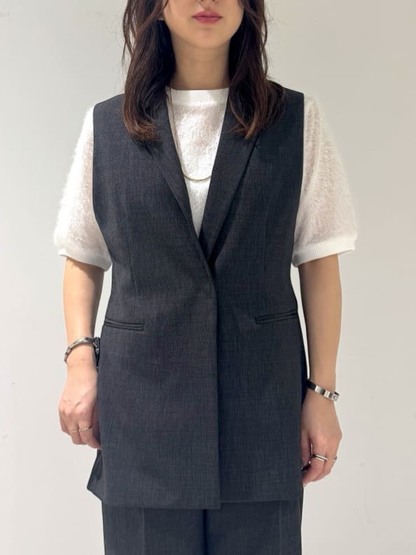 そんさんの「INDIVI｜【セットアップ可能】凹凸ストレッチ素材テーラードカラージレジャケット」を使ったコーディネート