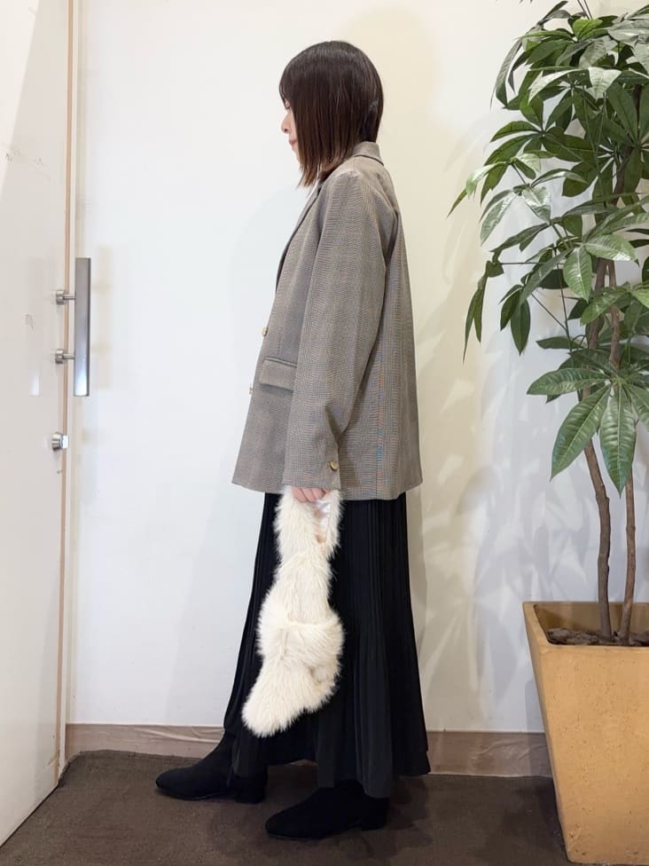 宗形さんの「SHOO･LA･RUE｜ラメ入りファートートバッグ」を使ったコーディネート