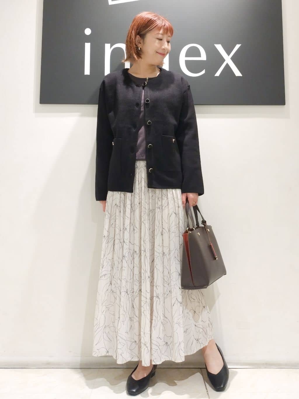 n.さんの「index｜パール調パーツ付きクルーネックニット【洗濯機OK】《8col／XS～3L》」を使ったコーディネート