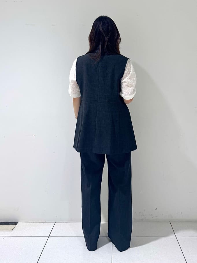 そんさんの「INDIVI｜【セットアップ可能】凹凸ストレッチ素材テーラードカラージレジャケット」を使ったコーディネート