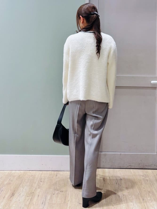 Komi☆さんの「grove｜シアーカットベロアロンT」を使ったコーディネート
