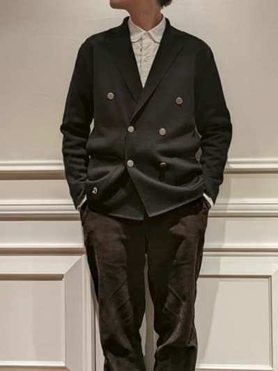 橋本さんの「DRESSTERIOR｜オックスフォード ラウンドカラーシャツ」を使ったコーディネート