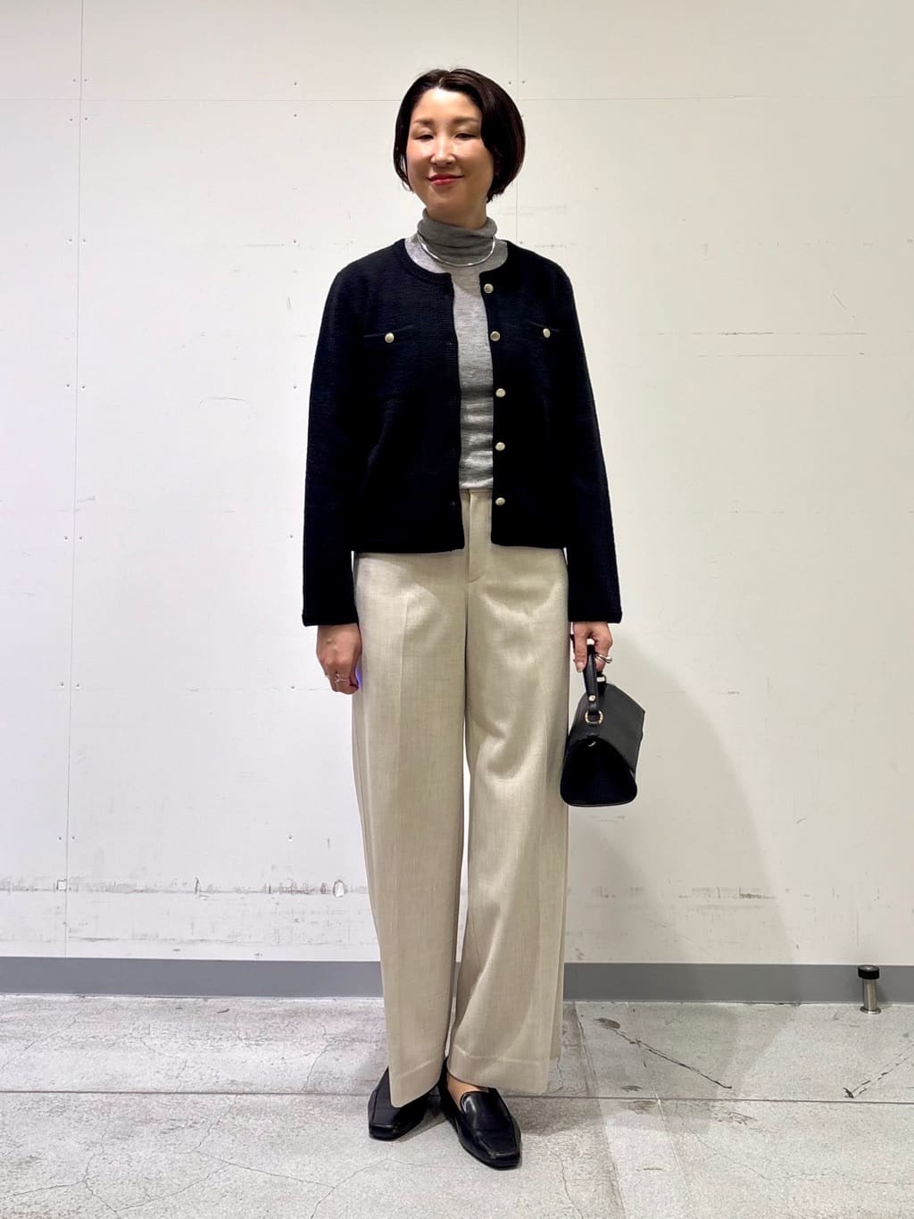 yuriさんの「INDIVI｜【洗える／薄手／ラメ】シアーラメニット」を使ったコーディネート