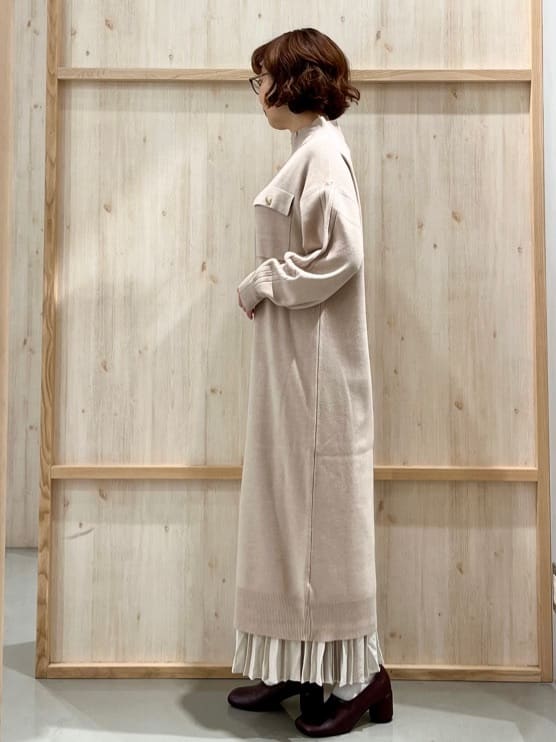 nakoさんの「THE SHOP TK｜1枚でこなれ見え ハーフZIPワンピース【毛玉になりにくい/静電気防止/洗濯機OK】」を使ったコーディネート