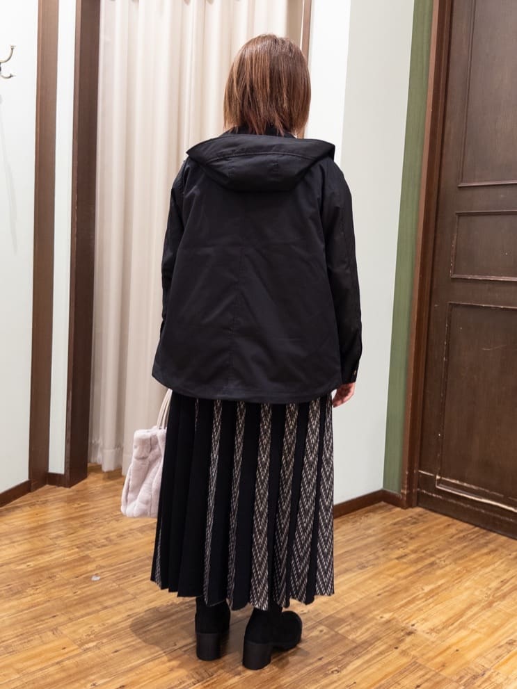 みかりん さんの「SHOO･LA･RUE｜【S-LL】なめらかタッチが癖になる スエード調トップス」を使ったコーディネート