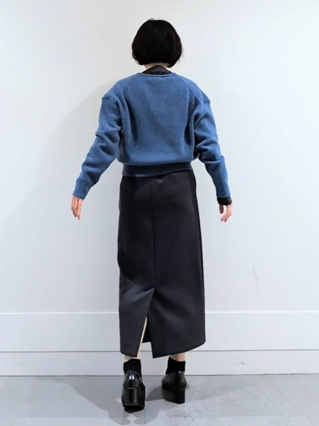 ミズタさんの「UNTITLED｜【ゆったりサイズ／着丈短め】ジップニットカーディガン」を使ったコーディネート