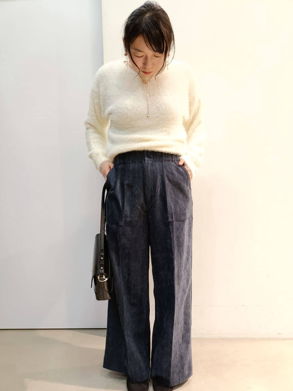 あんさんの「THE SHOP TK｜【華やかで柔らか】ふわふわフェザーニット/洗える・前後2WAY」を使ったコーディネート