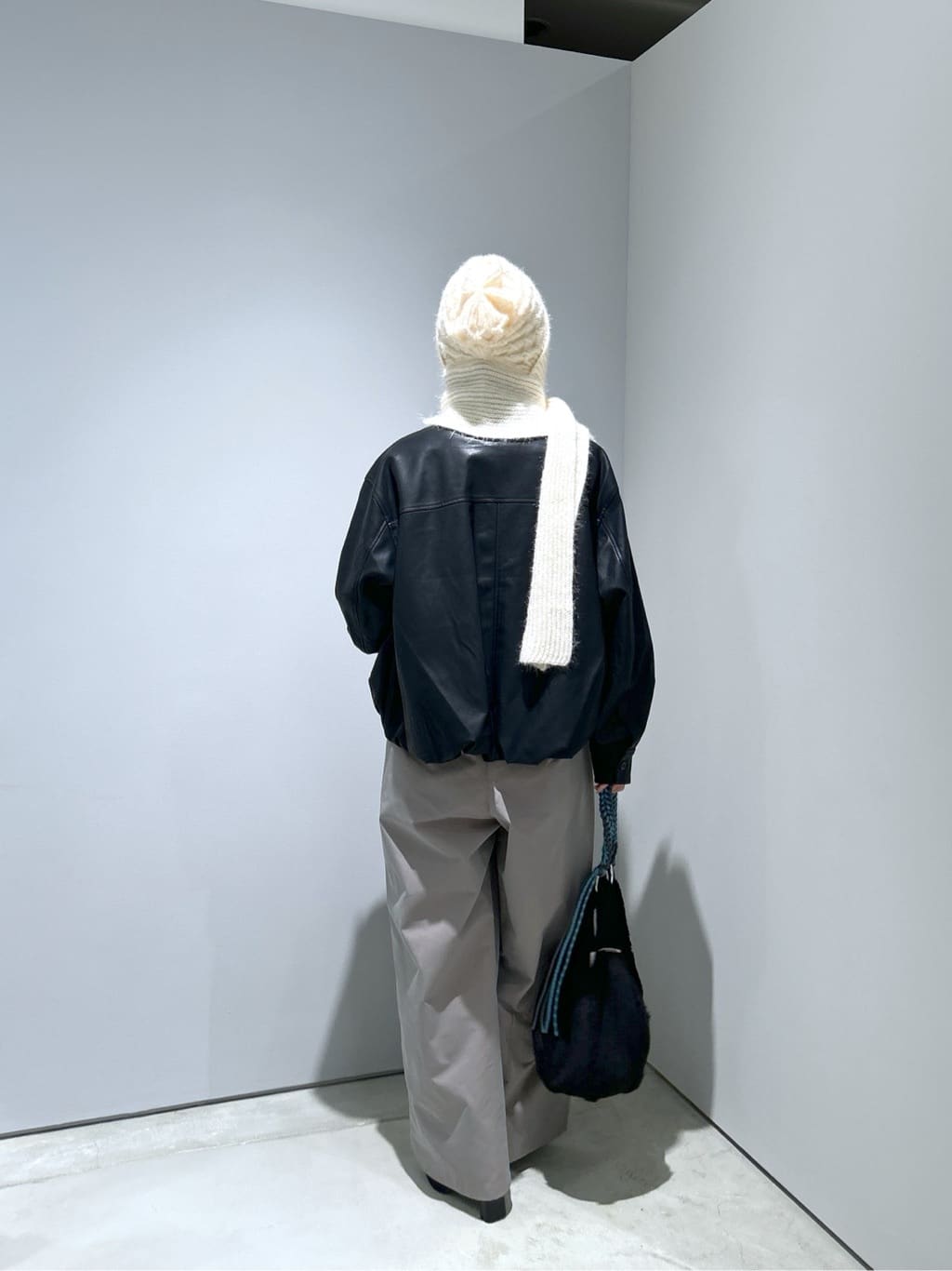 Renoさんの「INDIVI｜チノシャンプレータックパンツ」を使ったコーディネート