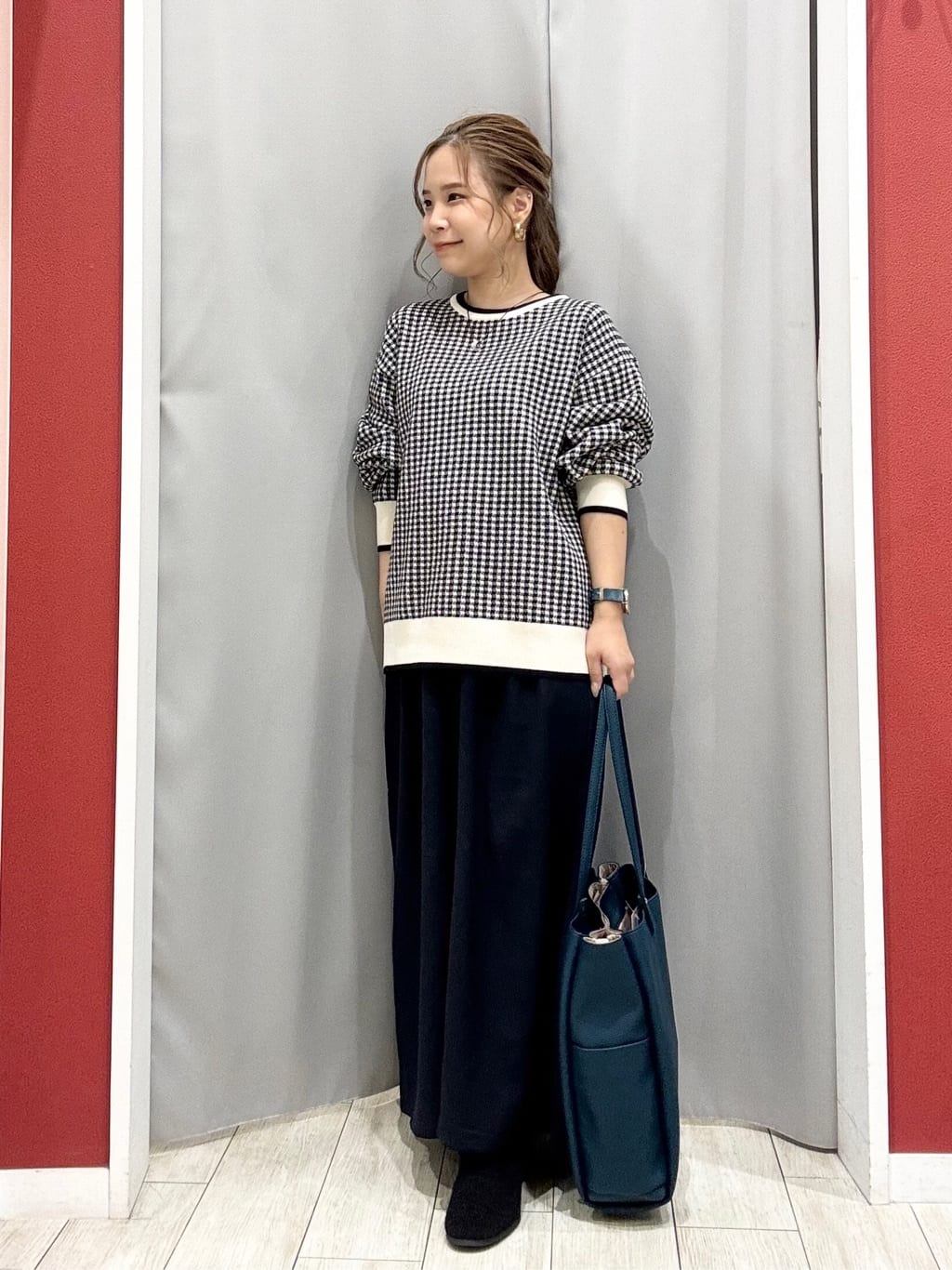 shioさんの「SHOO･LA･RUE｜【S-LL/2点セット】脚のラインを拾いにくい ベルト付きタックスカーチョパンツ」を使ったコーディネート