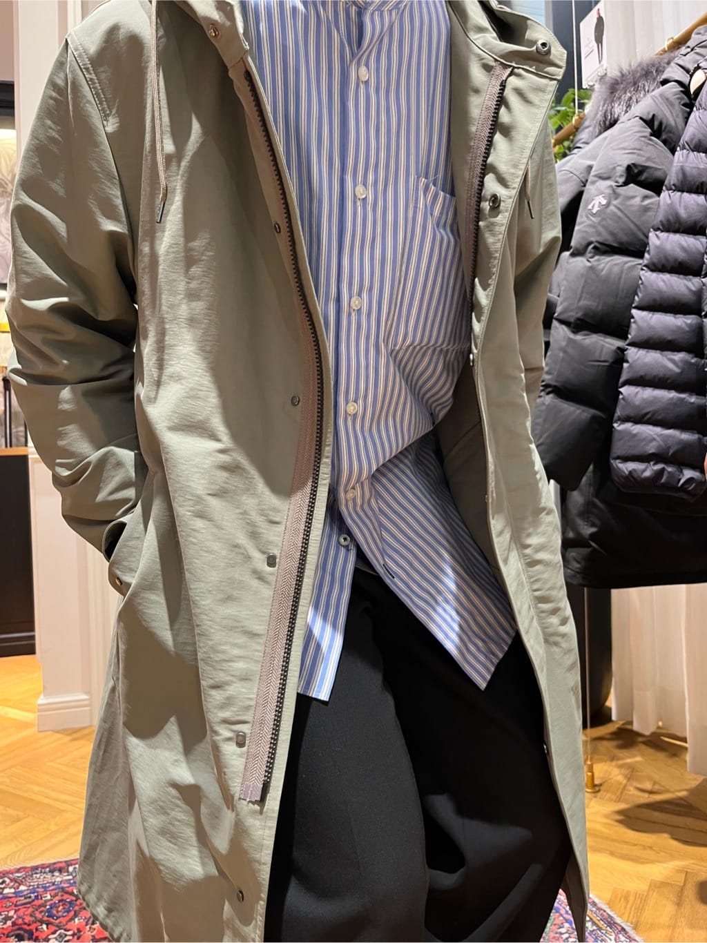 Tokuさんの「DRESSTERIOR｜レインプルーフ モッズコート」を使ったコーディネート