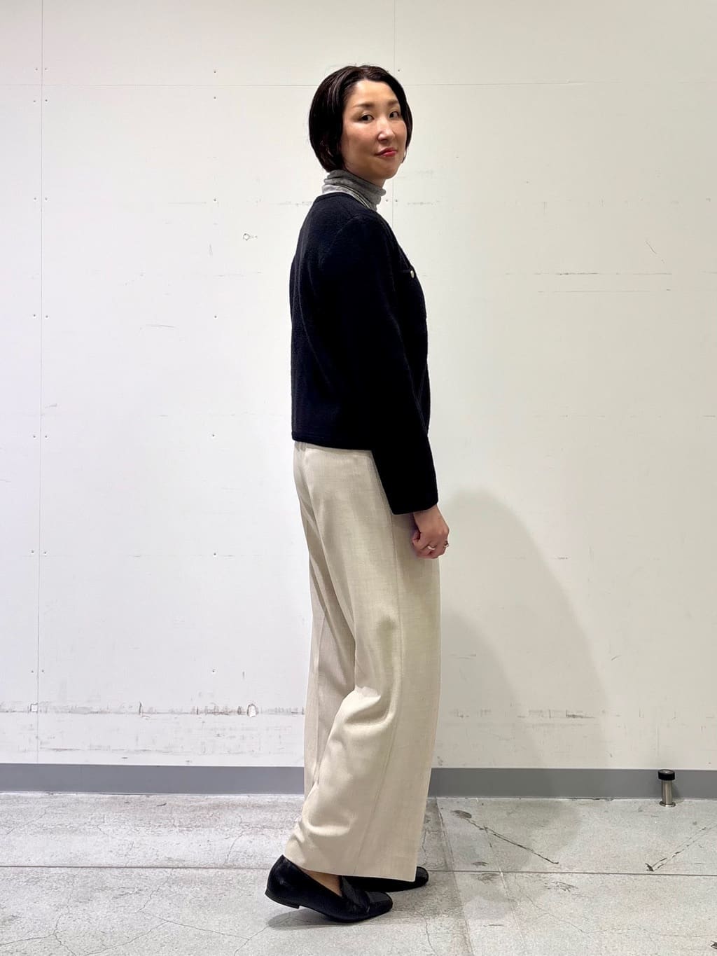 yuriさんの「INDIVI｜【洗える／薄手／ラメ】シアーラメニット」を使ったコーディネート
