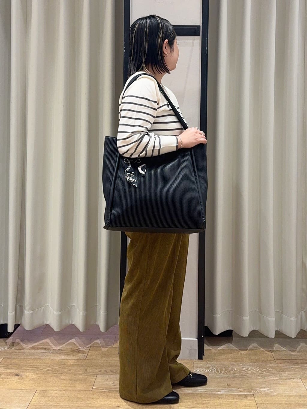 SoRAoさんの「grove｜【最終お値下げ！】ガーターボートネックプルオーバー【洗える/毛玉軽減】」を使ったコーディネート