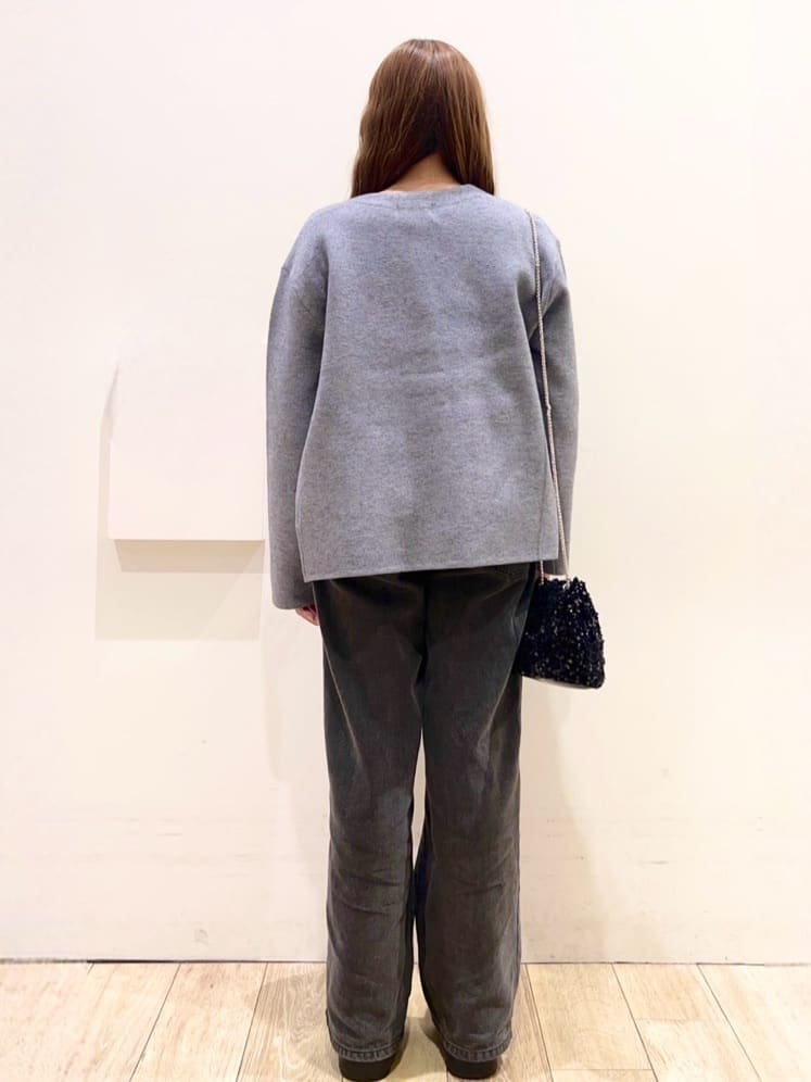Ririさんの「index｜パール調パーツ付きクルーネックニット【洗濯機OK】《8col／XS～3L》」を使ったコーディネート