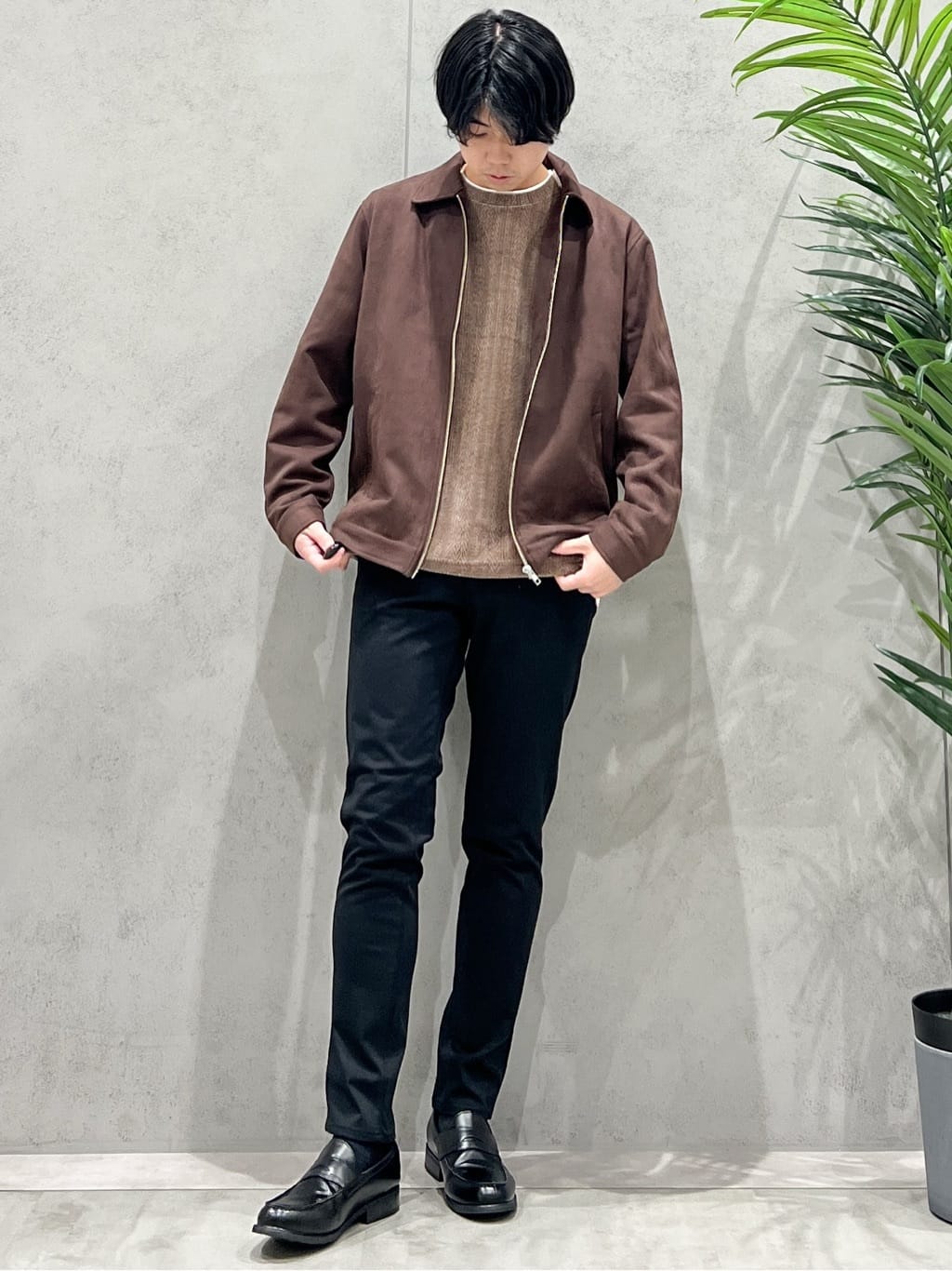 SHI-MAさんの「THE SHOP TK｜【心地良い、滑らかさ】レイヤード風ケーブル ニットソー 【洗濯機OK】」を使ったコーディネート