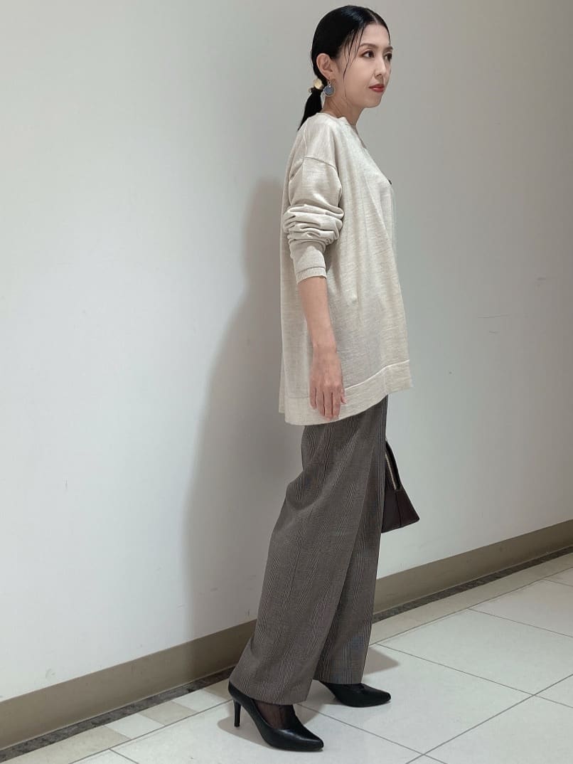環さんの「UNTITLED｜【アンサンブル可/洗える】シルクウールカシミヤ ドルマンスリーブニット」を使ったコーディネート