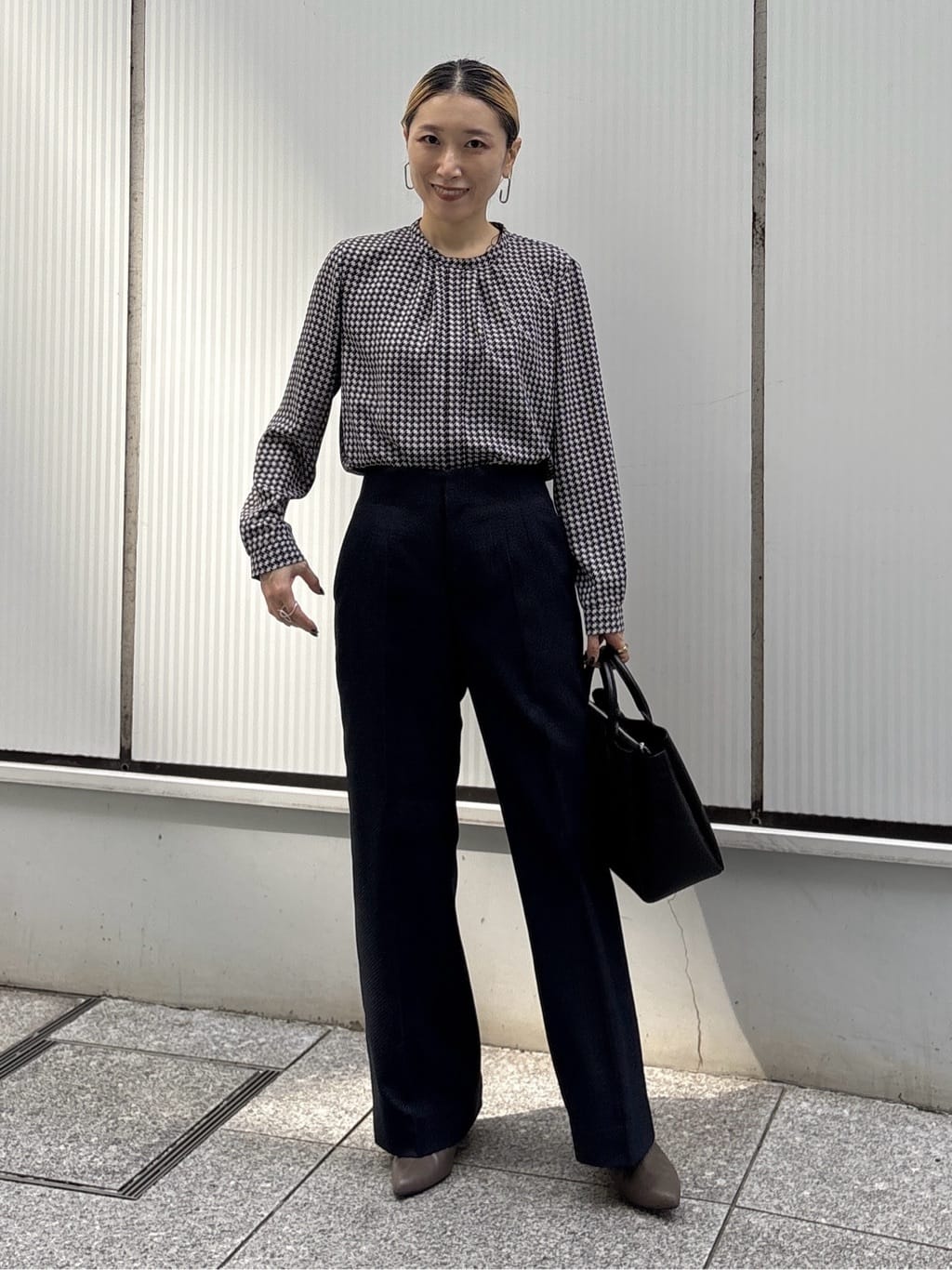 kotakiさんの「INDIVI｜【通勤／オフィス】タックジョーゼットブラウス」を使ったコーディネート