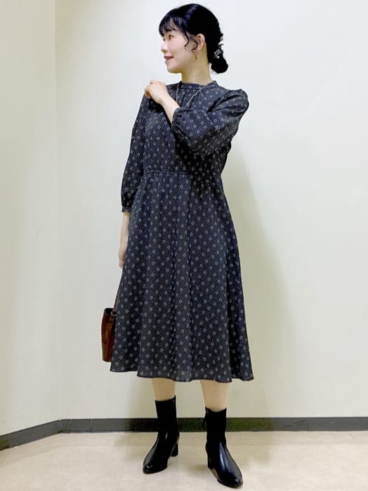  beni_gingerさんの「Reflect｜【きちんと見え／通勤／セレモニーにおすすめ◎】ドット&times;ダイヤ柄ワンピース」を使ったコーディネート