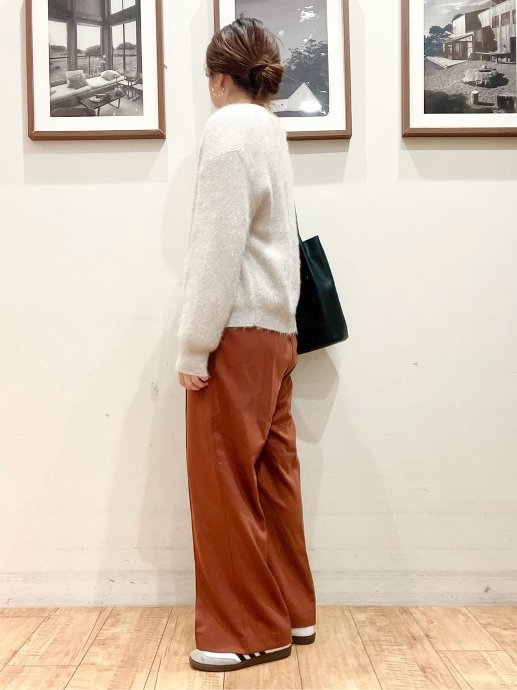 mariさんの「SHOO･LA･RUE｜【S-LL】美しく見せる ボートネックロンT」を使ったコーディネート