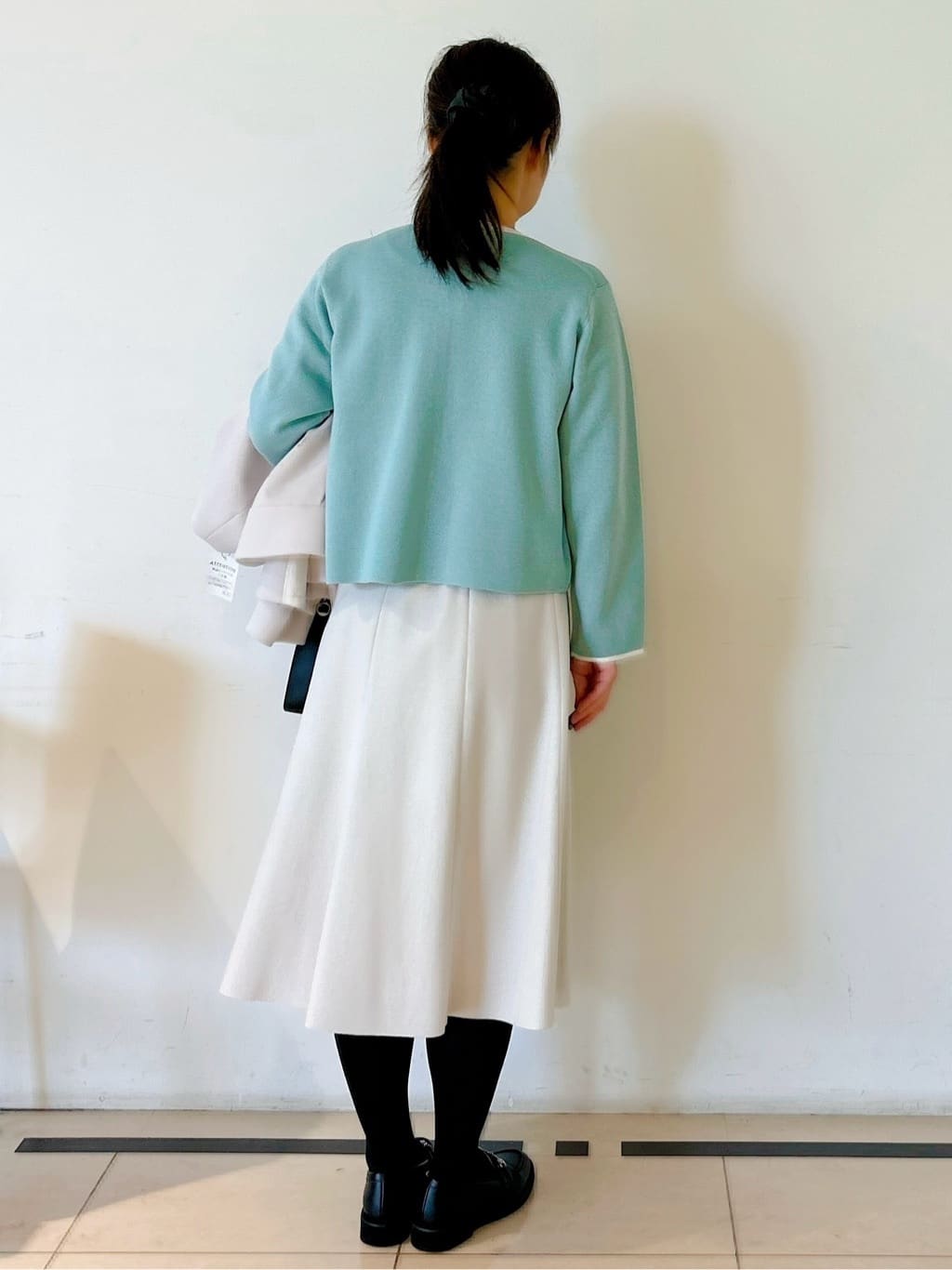 ひーさんの「Reflect｜【秋映え／単品使い◎／すっきり見え】ブローチ付きニットアンサンブル」を使ったコーディネート
