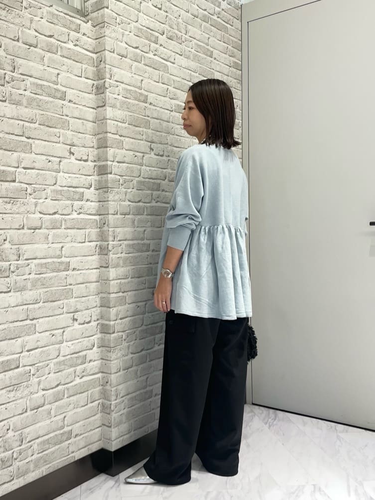 Mikoさんの「INDIVI｜【再入荷】ペプラムハイネックニット」を使ったコーディネート