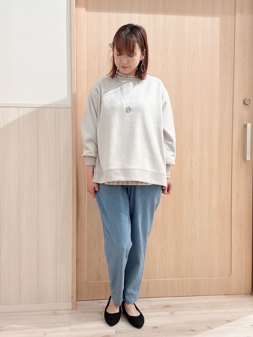 モカさんの「SHOO･LA･RUE｜ギャザーネックが女性らしさをプラスする ハイネックブラウス」を使ったコーディネート