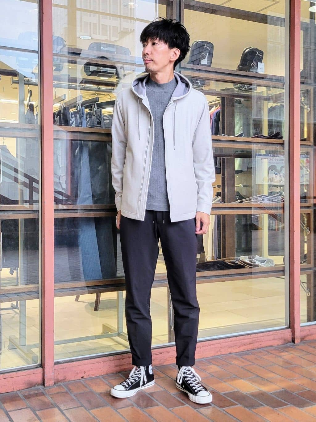 piroyaさんの「TAKEO KIKUCHI｜【JUST ONE LAYER】ダウンファブリックZIPパーカー」を使ったコーディネート