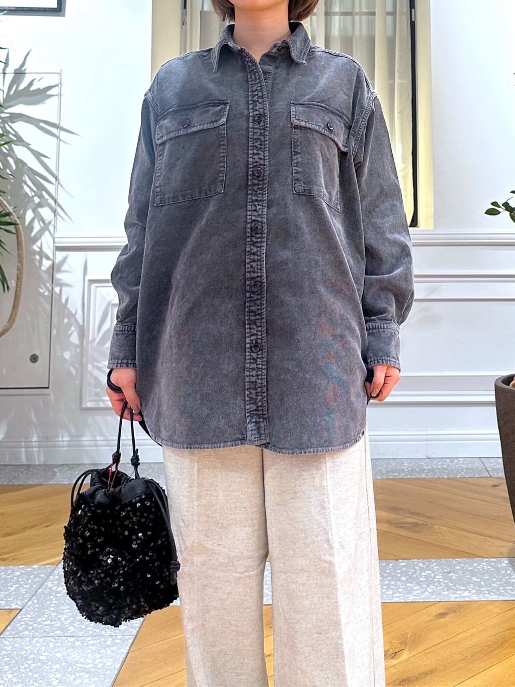 なべこさんの「DRESSTERIOR｜スパンコール2WAY巾着バッグ」を使ったコーディネート