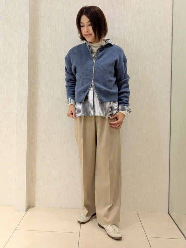 u-macoさんの「UNTITLED｜【ゆったりサイズ／着丈短め】ジップニットカーディガン」を使ったコーディネート