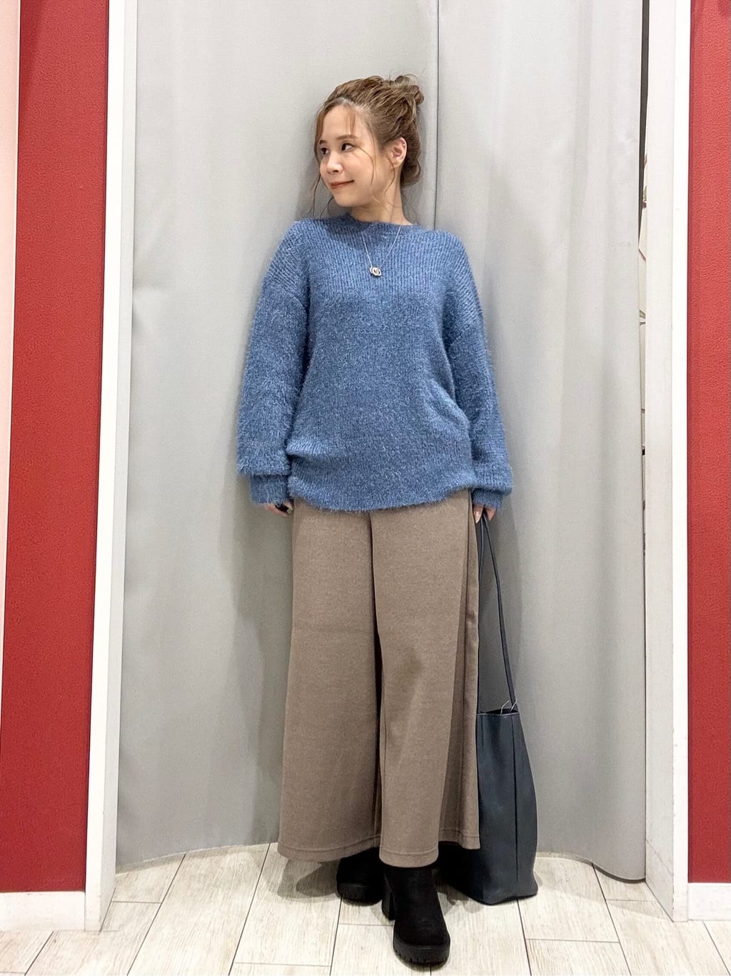 shioさんの「SHOO･LA･RUE｜【洗濯機可】美脚見え あったか圧縮ニット ガウチョパンツ」を使ったコーディネート