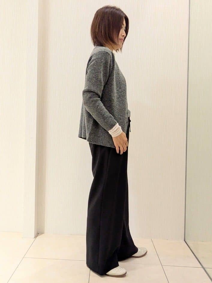 u-macoさんの「UNTITLED｜【トレンド/柔らかな素材感】ビスチェセットカーディガン」を使ったコーディネート