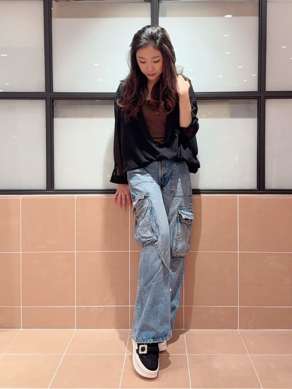 kaoriさんの「ESPERANZA｜ビジューバックルWストラップレーススニーカー」を使ったコーディネート
