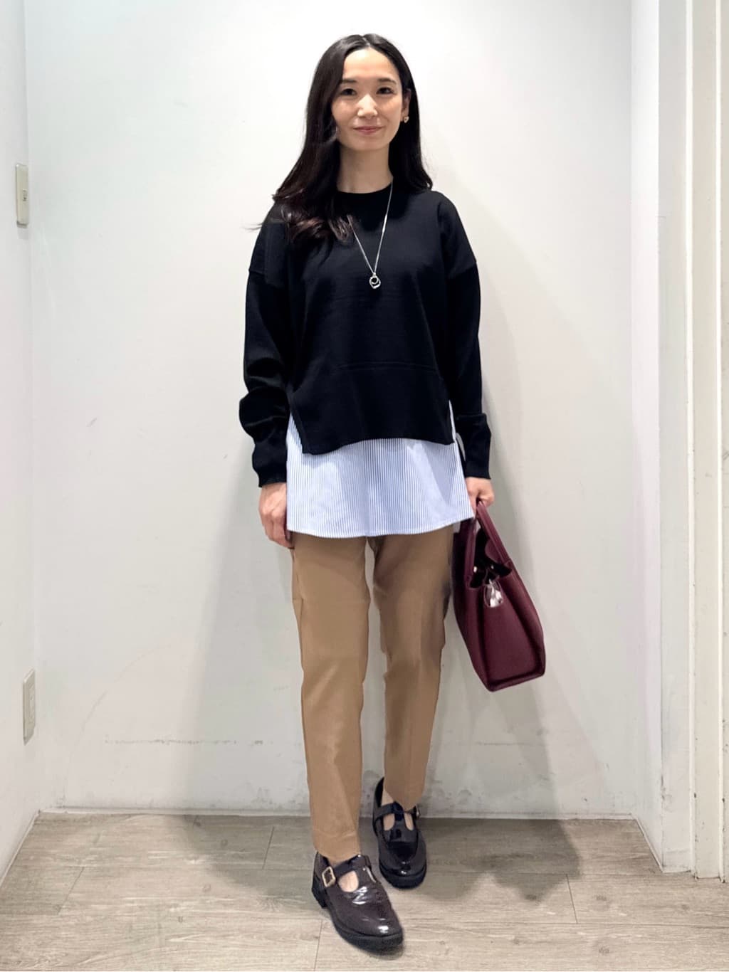yuicciさんの「OPAQUE.CLIP｜《ツインセット》リラクシーサイドスリットニット&times;ドッキングタンク【洗濯機洗い可】」を使ったコーディネート