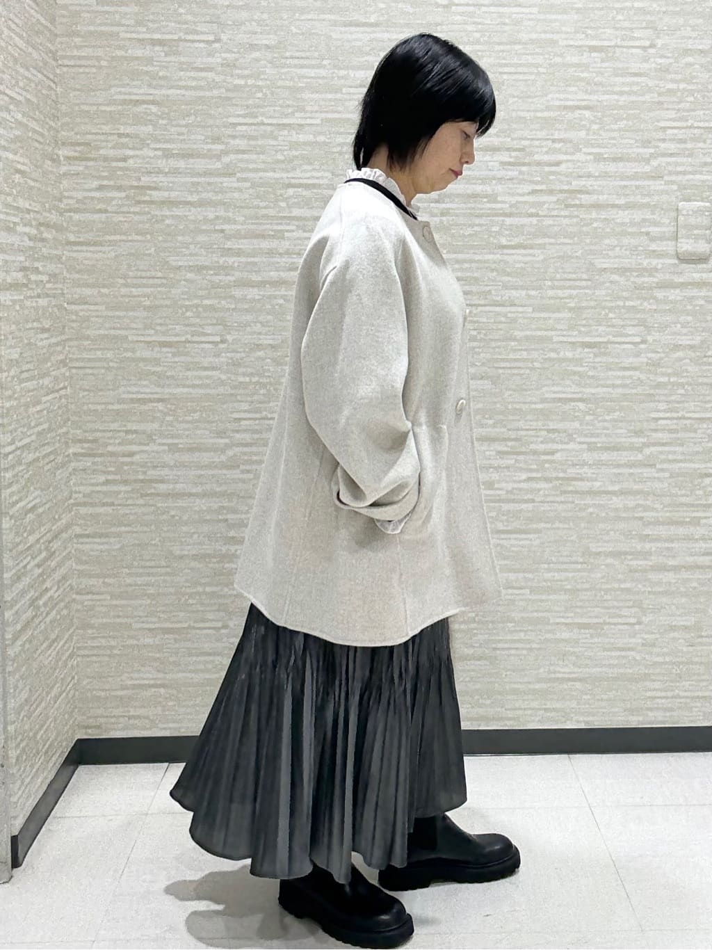 KITAさんの「UNTITLED｜【ミディ丈/軽やか】セミラグランリバー コート」を使ったコーディネート