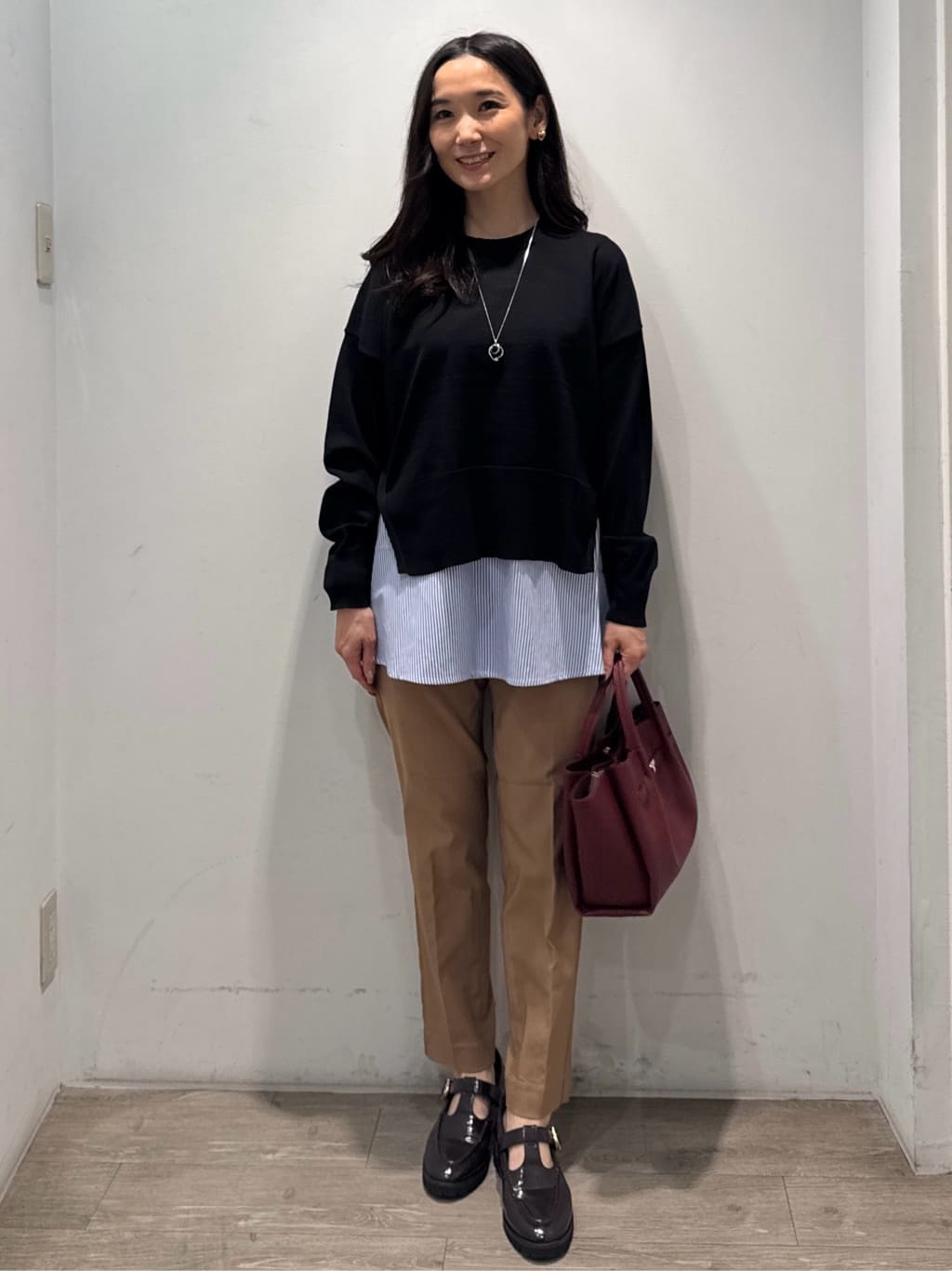yuicciさんの「OPAQUE.CLIP｜《ツインセット》リラクシーサイドスリットニット&times;ドッキングタンク【洗濯機洗い可】」を使ったコーディネート
