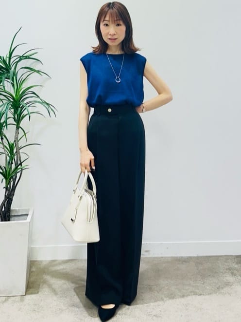 Miwaさんの「UNTITLED｜【アンサンブル可/洗える】シアーノースリーブ プルオーバー」を使ったコーディネート
