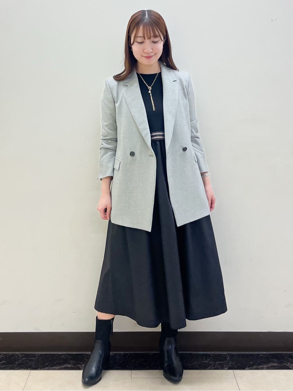 mikikoさんの「Reflect｜Y字シルエット淡水パールネックレス」を使ったコーディネート