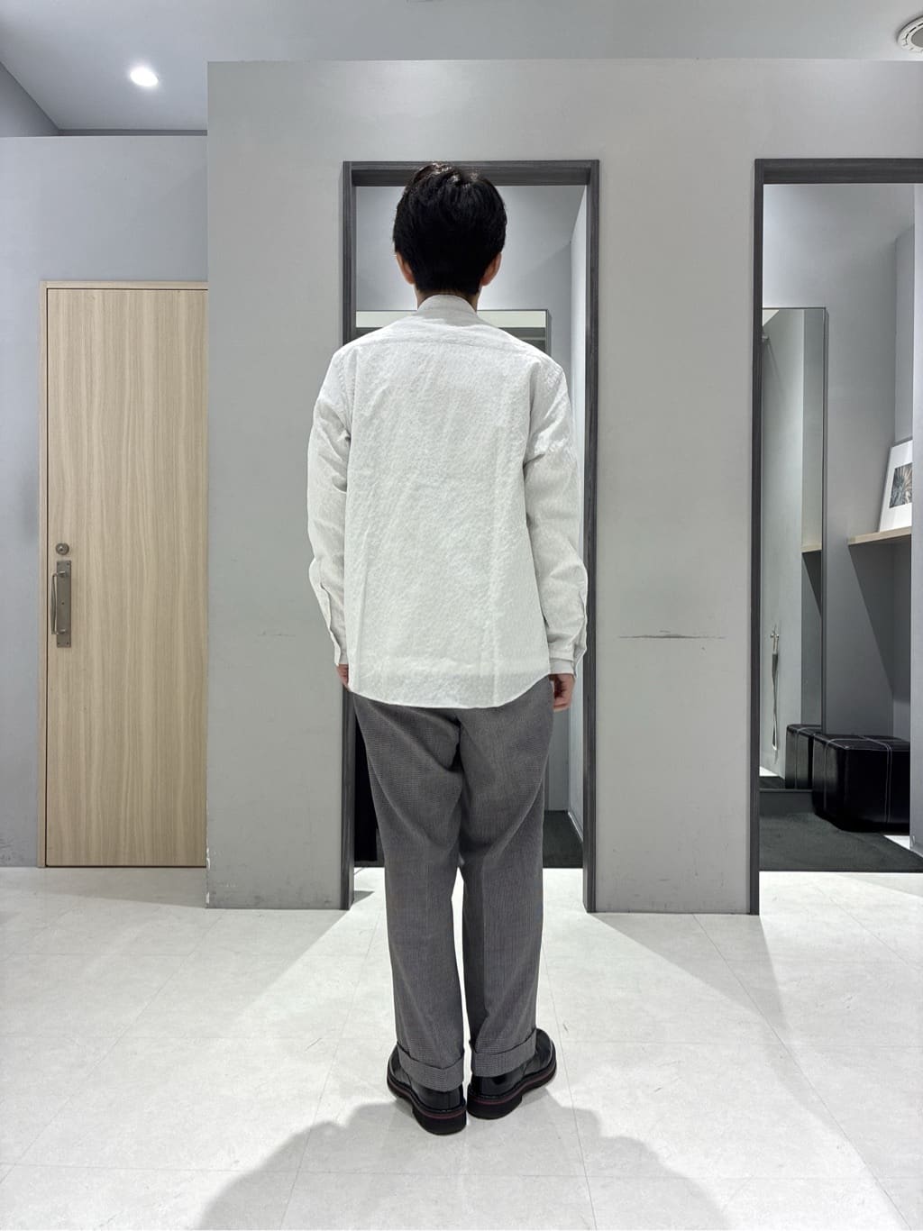 わいずみさんの「TAKEO KIKUCHI｜【Made in JAPAN】播州織 ドビー千鳥シャツ」を使ったコーディネート