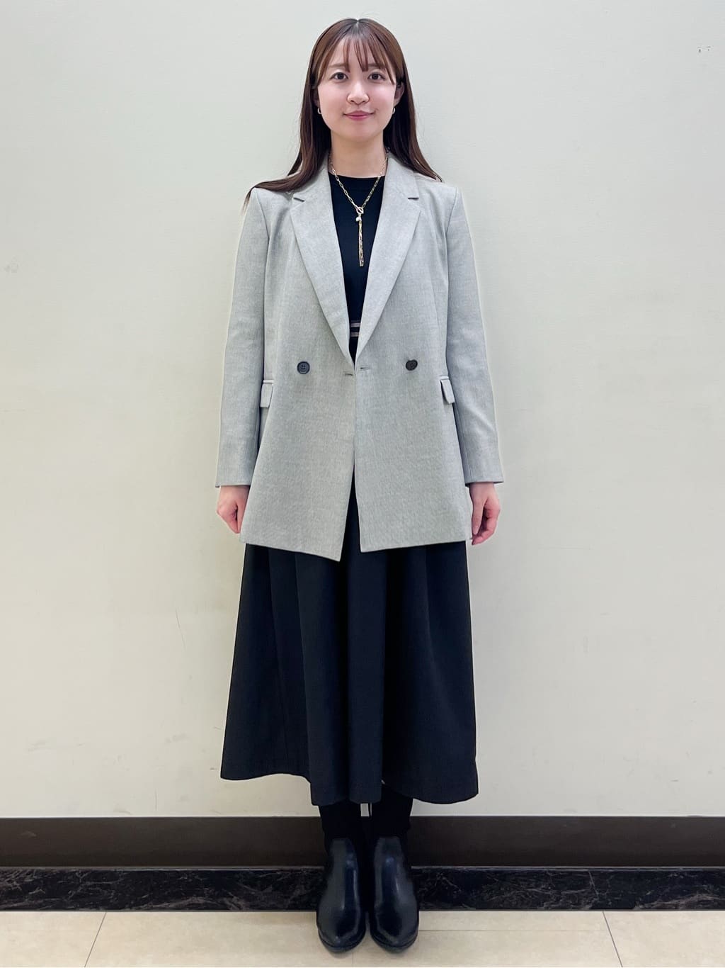 mikikoさんの「Reflect｜Y字シルエット淡水パールネックレス」を使ったコーディネート